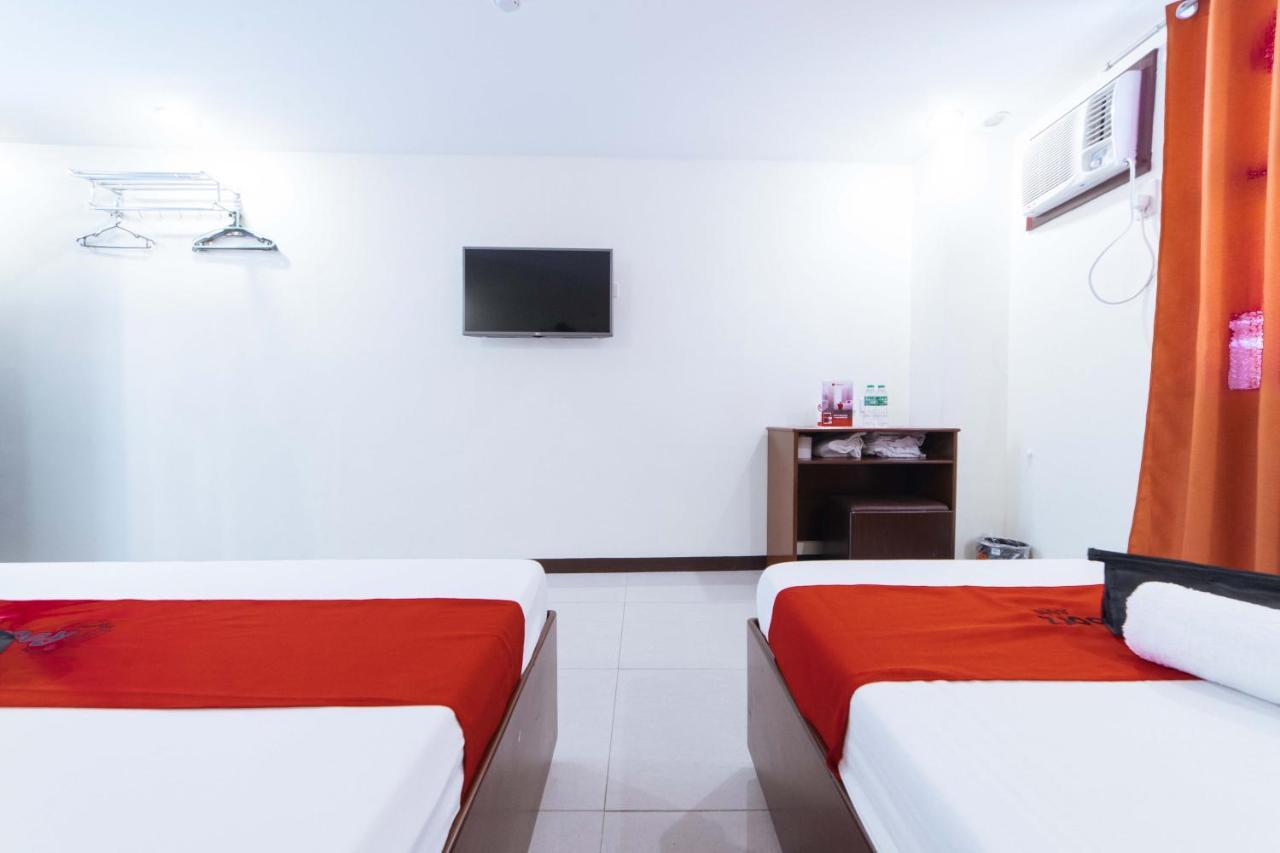 Reddoorz Near Victoria Mall Davao Bagian luar foto