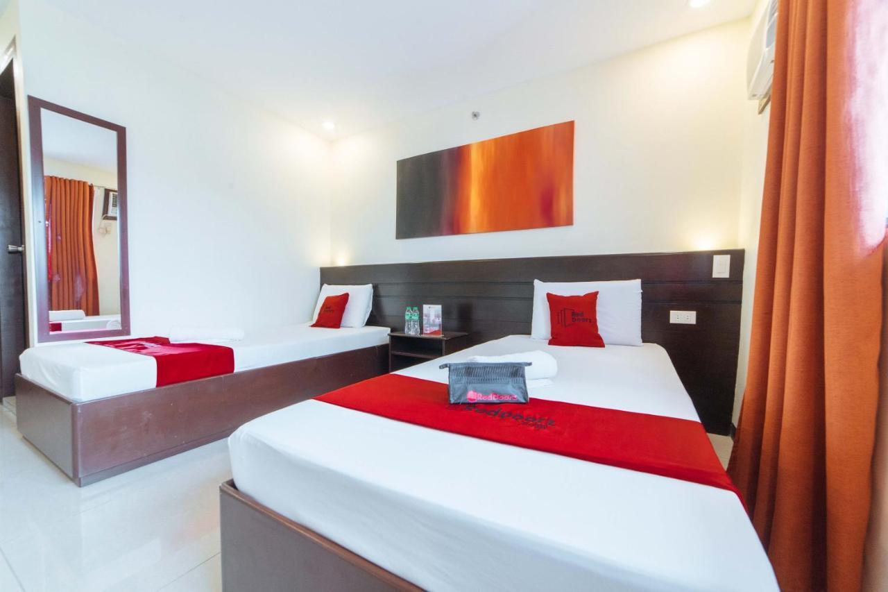 Reddoorz Near Victoria Mall Davao Bagian luar foto