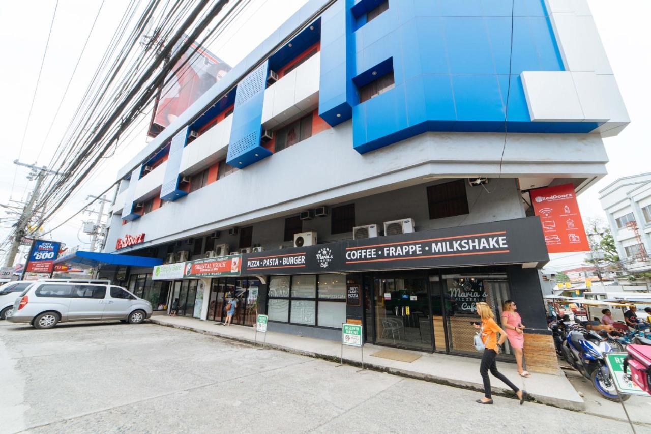 Reddoorz Near Victoria Mall Davao Bagian luar foto